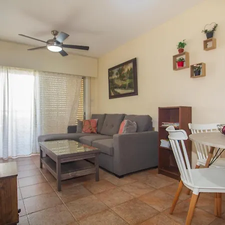 Central, By Sea, Seaview, Renovated 1 Bedroom Flat Larnaka