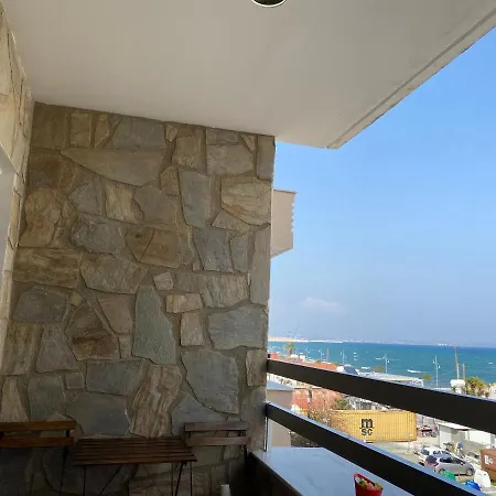 Central, By Sea, Seaview, Renovated 1 Bedroom Flat Larnaka